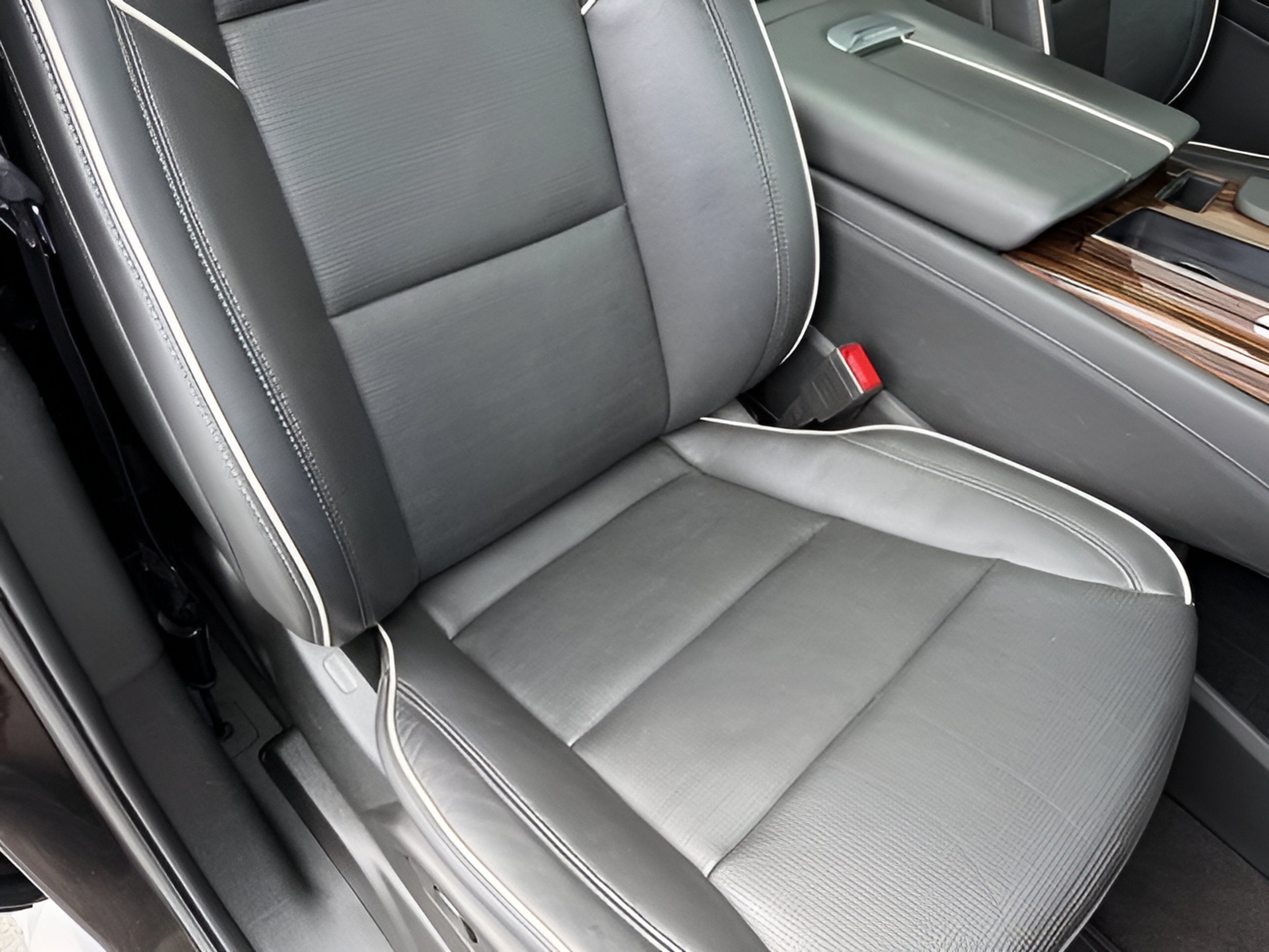 2023 Cadillac Escalade 4WD Premium Luxury