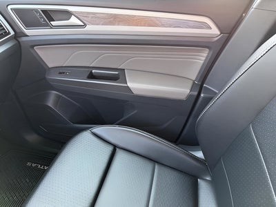 2022 Volkswagen Atlas Cross Sport 3.6L V6 SE w/Technology