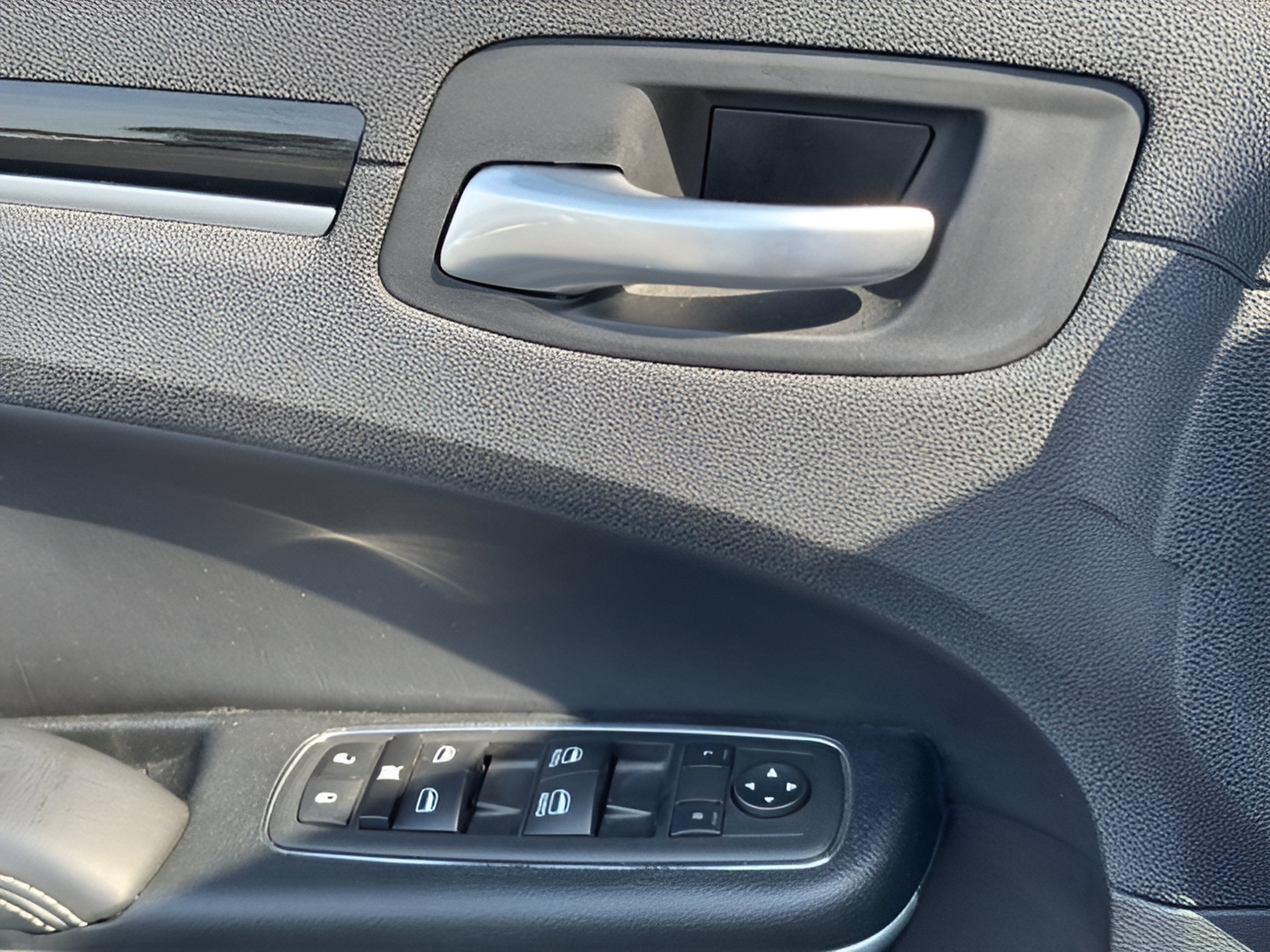 2023 Chrysler 300 300S