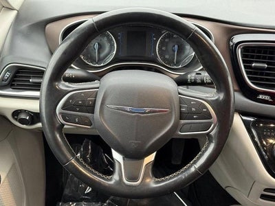 2020 Chrysler Voyager LX