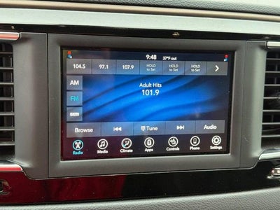 2020 Chrysler Voyager LX