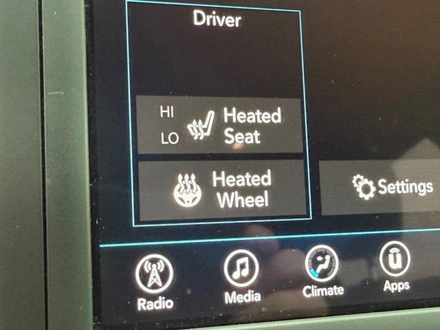 2020 Chrysler Voyager LX