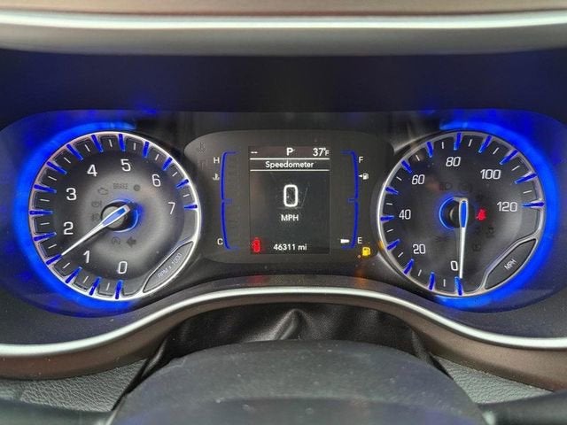 2020 Chrysler Voyager LX