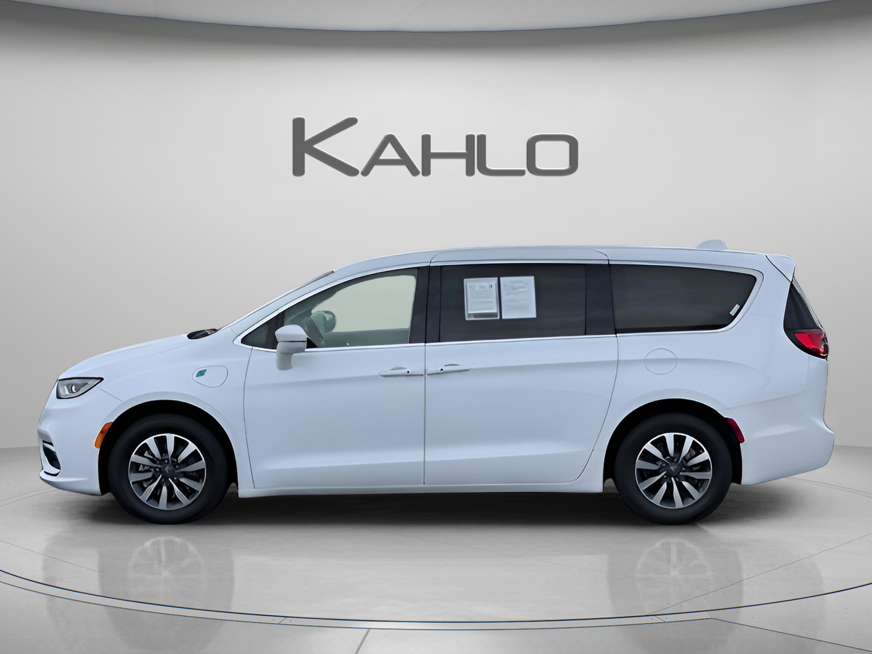 2022 Chrysler Pacifica Hybrid Touring L