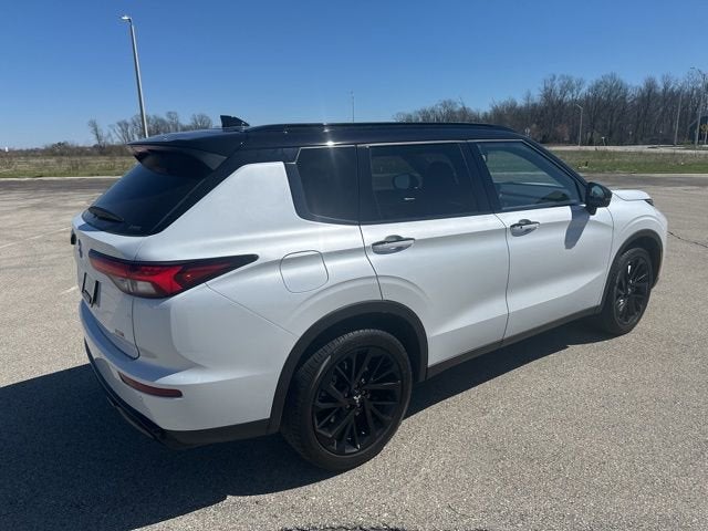 2024 Mitsubishi Outlander SEL Platinum Edition
