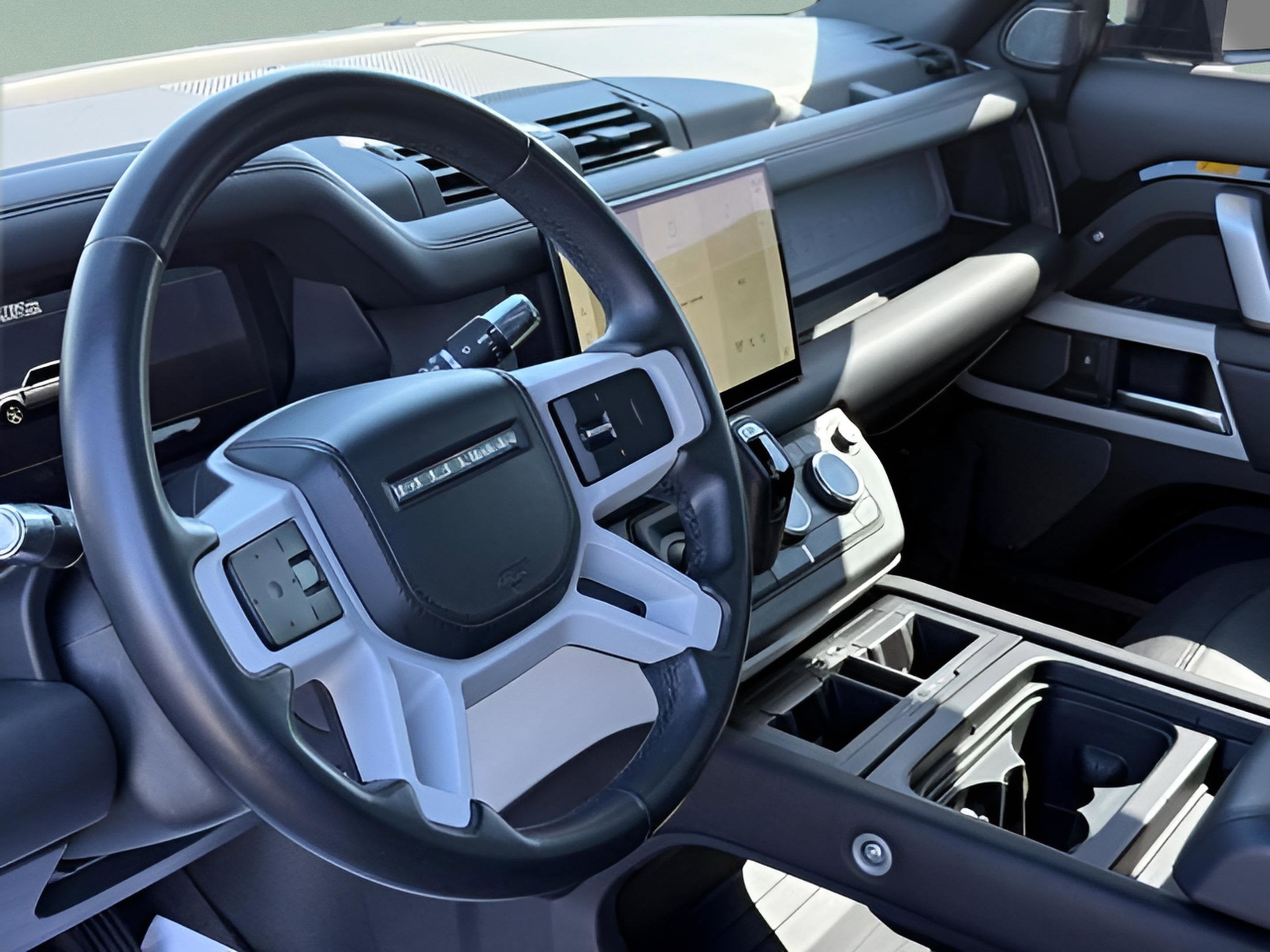 2022 Land Rover Defender X-Dynamic HSE
