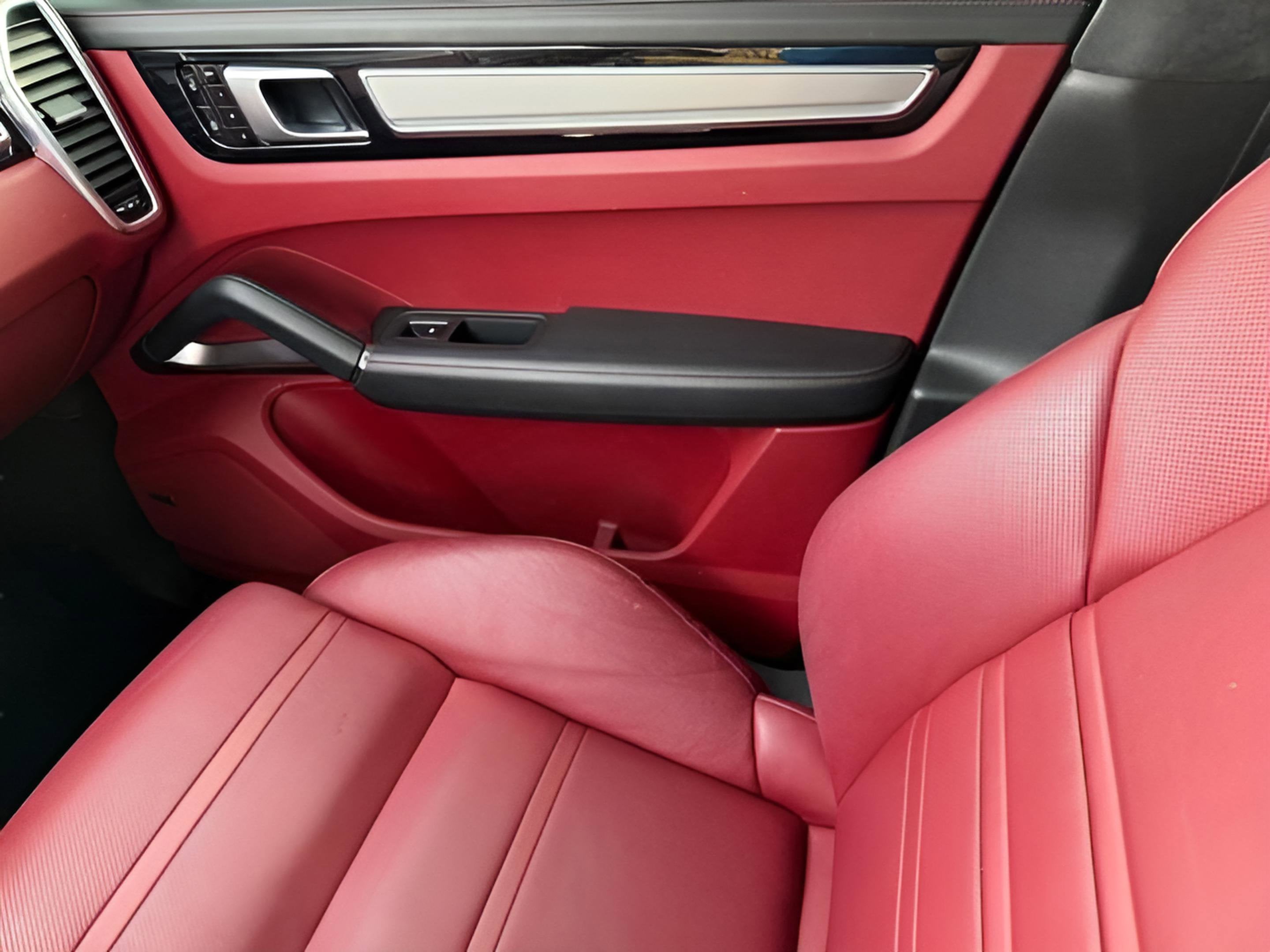 2020 Porsche Cayenne Turbo