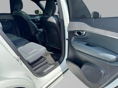2024 Volvo XC90 Ultimate Bright Theme