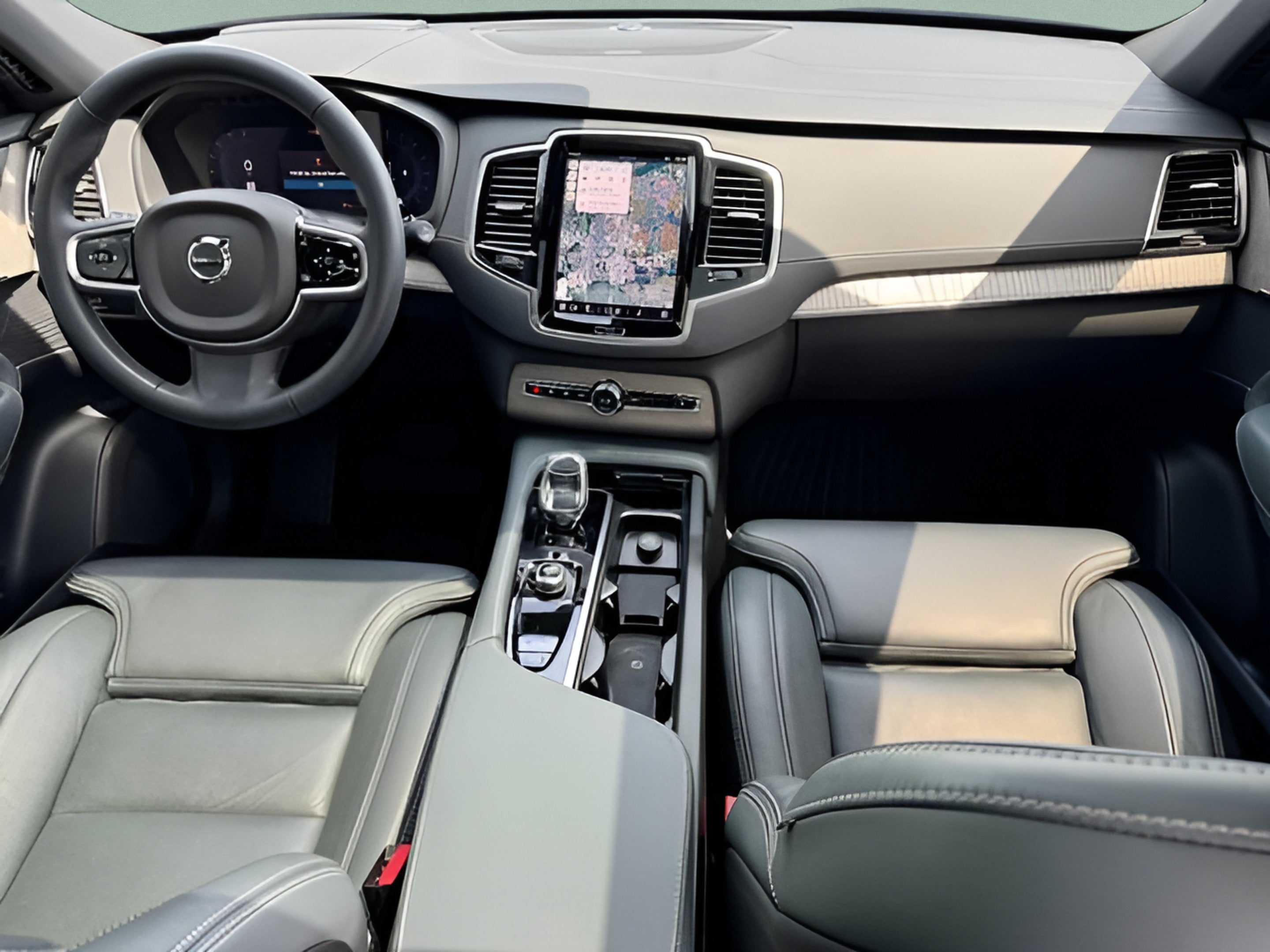 2024 Volvo XC90 Ultimate Bright Theme
