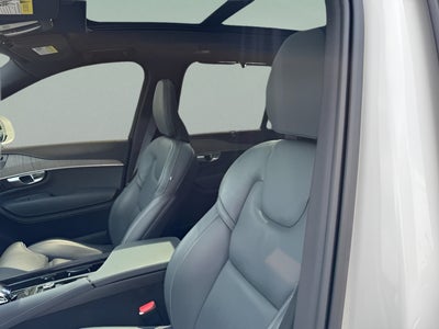2024 Volvo XC90 Ultimate Bright Theme