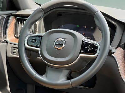 2022 Volvo XC60 Inscription