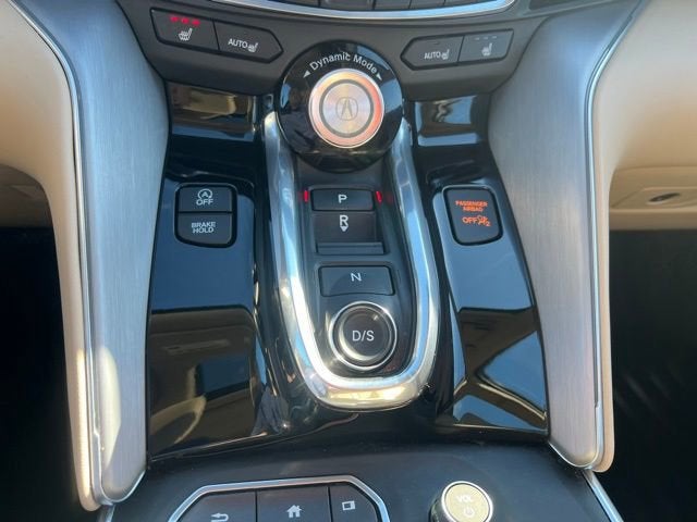 2022 Acura TLX w/Technology Package