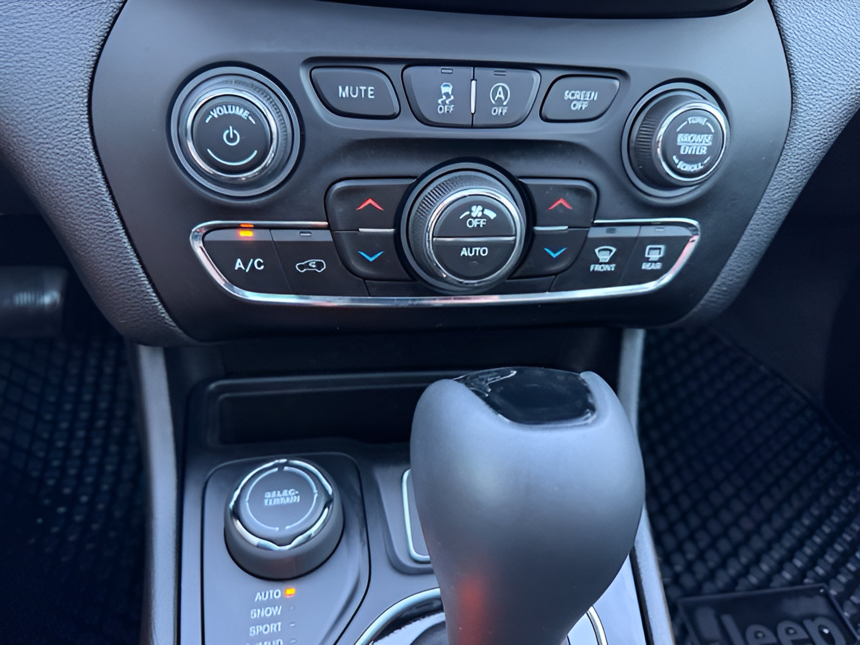2019 Jeep Cherokee Altitude