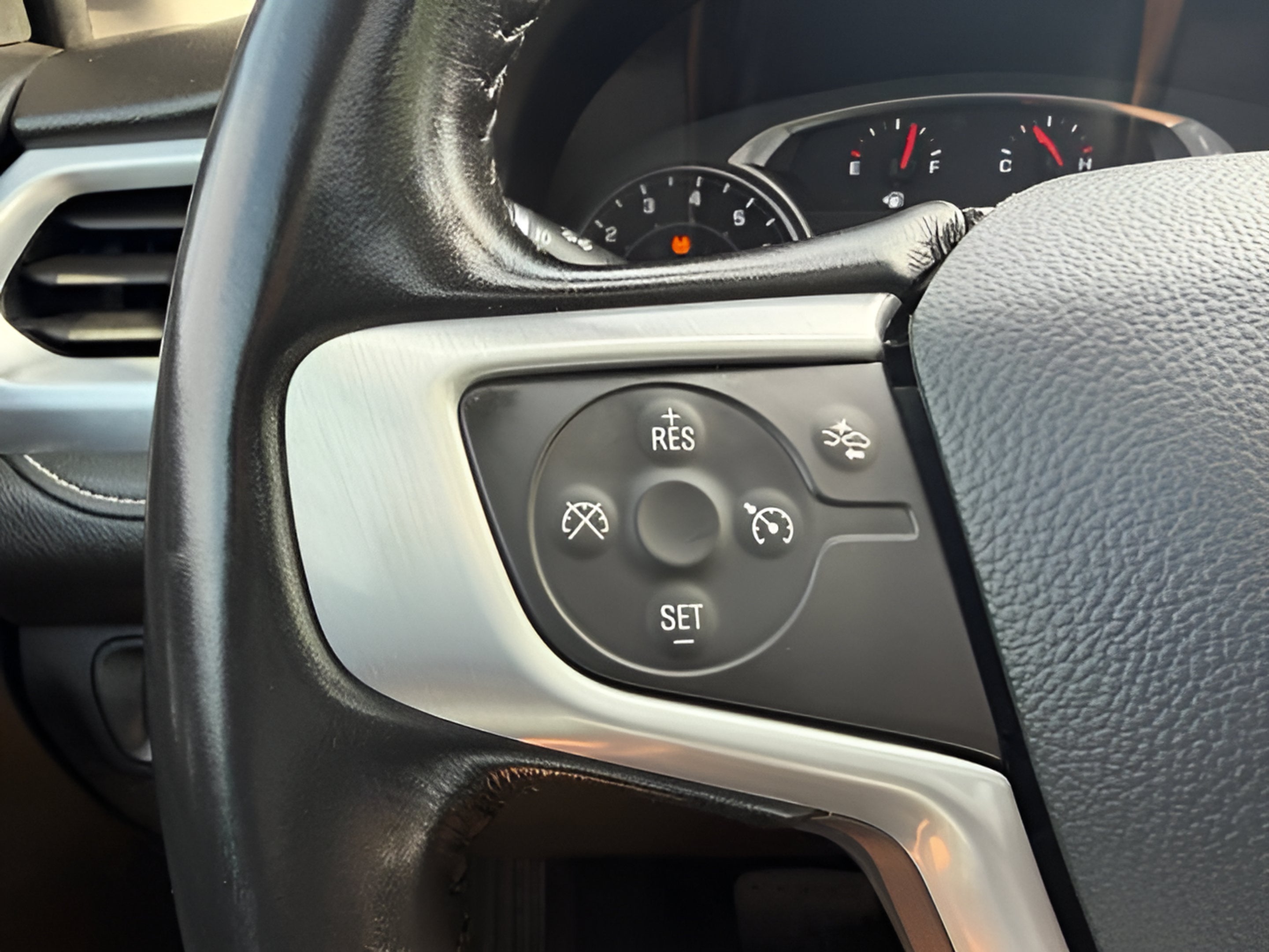 2022 GMC Acadia SLT