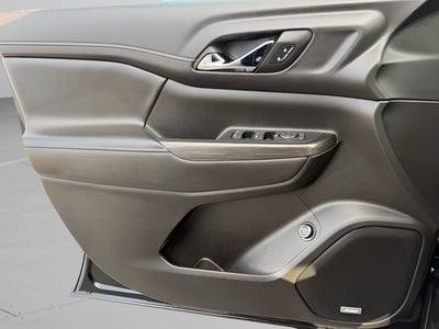 2022 GMC Acadia SLT