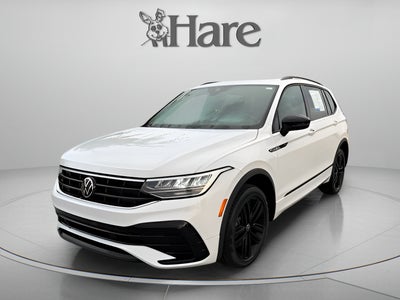 2022 Volkswagen Tiguan SE R-Line Black