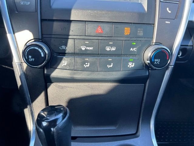 2016 Toyota Camry SE