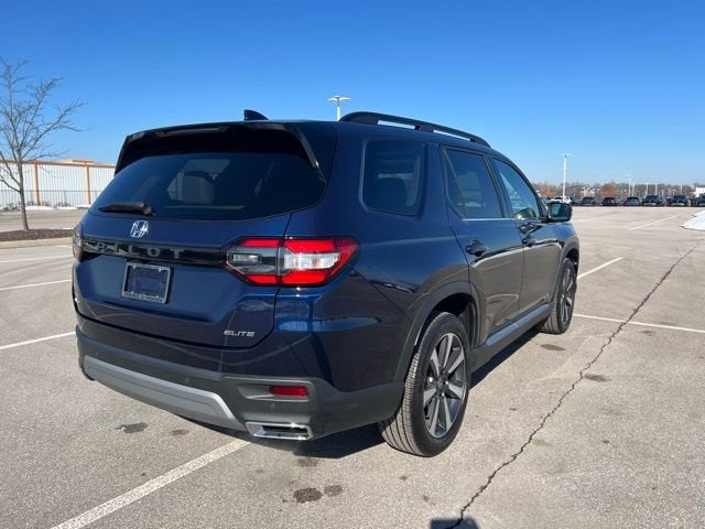 2023 Honda Pilot Elite