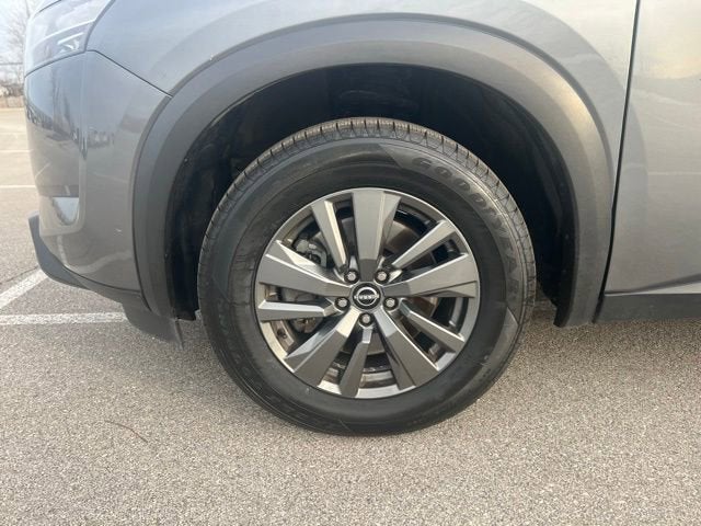 2022 Nissan Pathfinder S