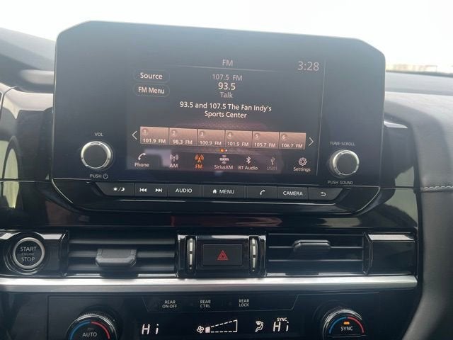 2022 Nissan Pathfinder S