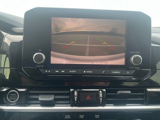 2022 Nissan Pathfinder S