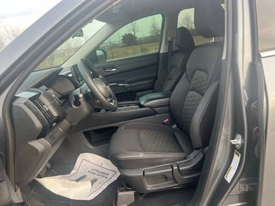 2022 Nissan Pathfinder S