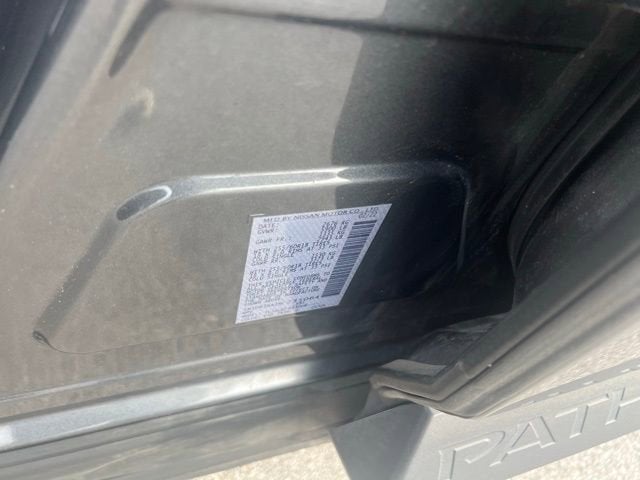 2022 Nissan Pathfinder S