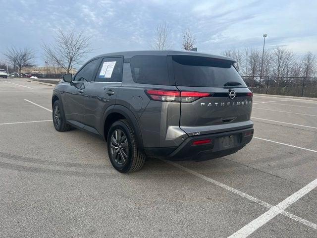 2022 Nissan Pathfinder S