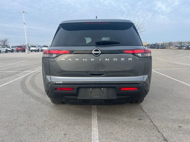 2022 Nissan Pathfinder S