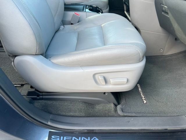 2017 Toyota Sienna XLE Premium