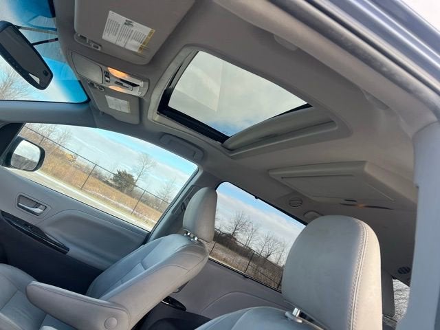 2017 Toyota Sienna XLE Premium