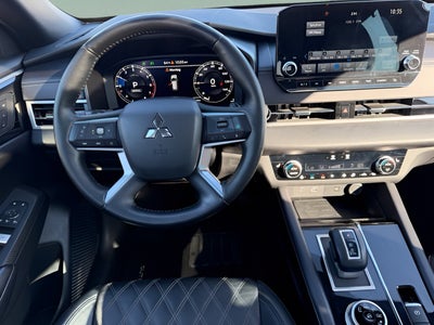 2023 Mitsubishi Outlander SEL