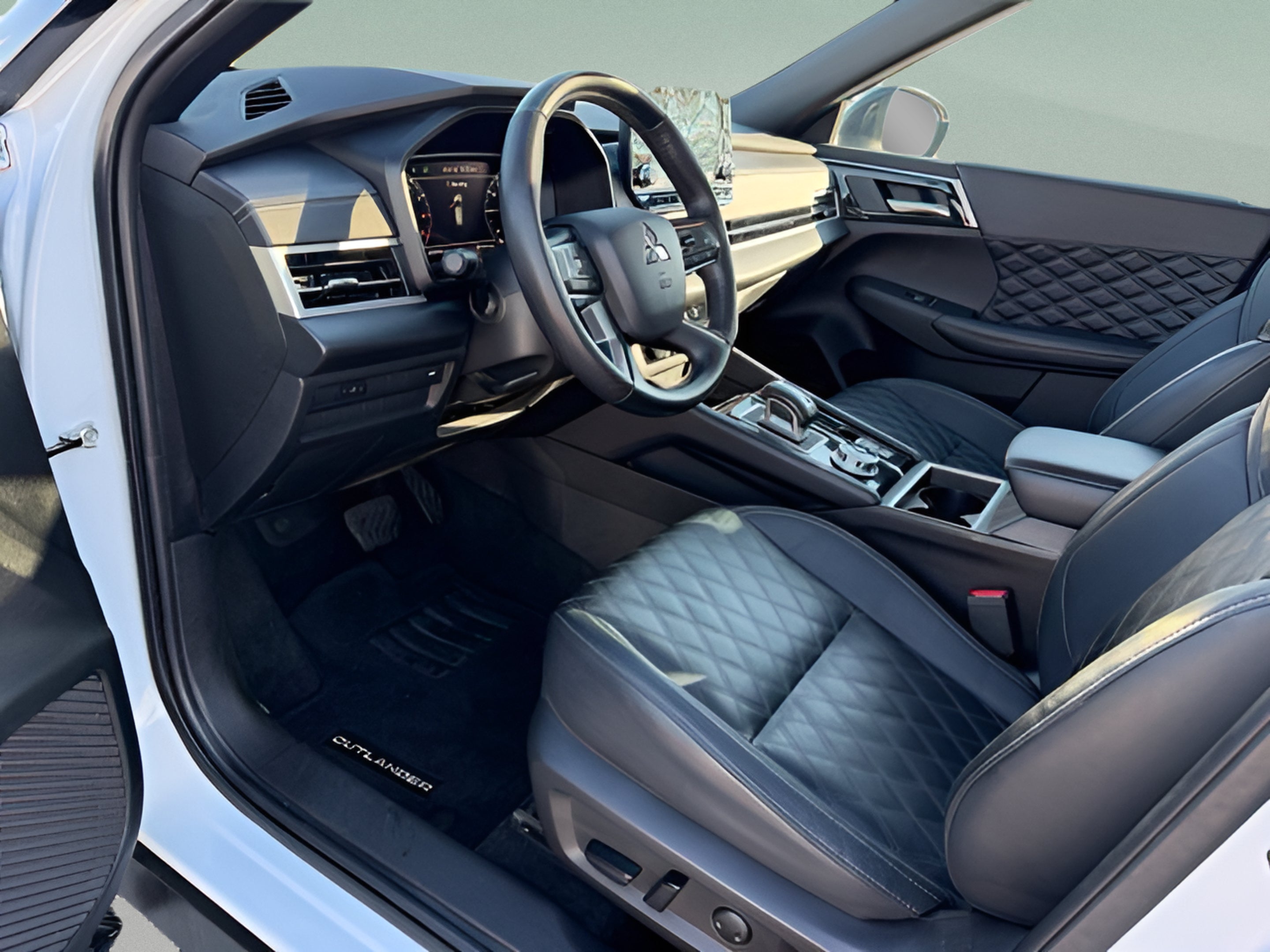 2023 Mitsubishi Outlander SEL