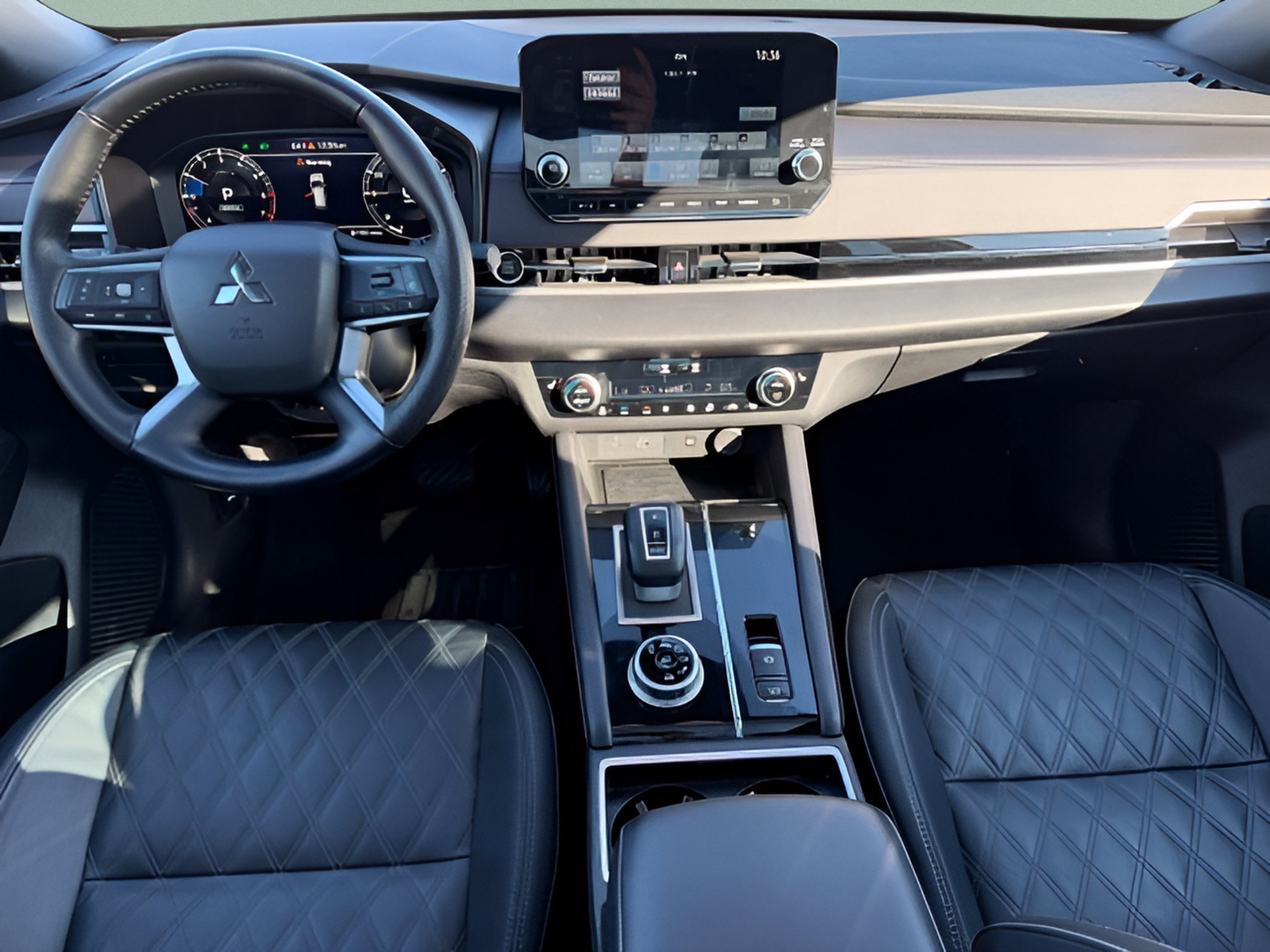 2023 Mitsubishi Outlander SEL