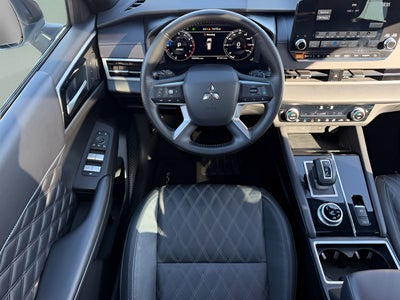 2023 Mitsubishi Outlander SEL