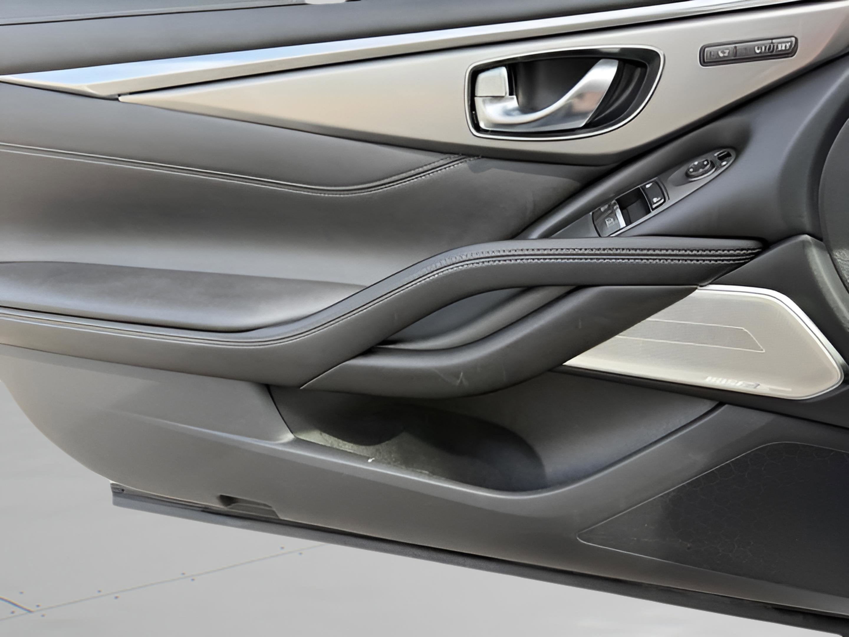 2019 INFINITI Q60 3.0t LUXE