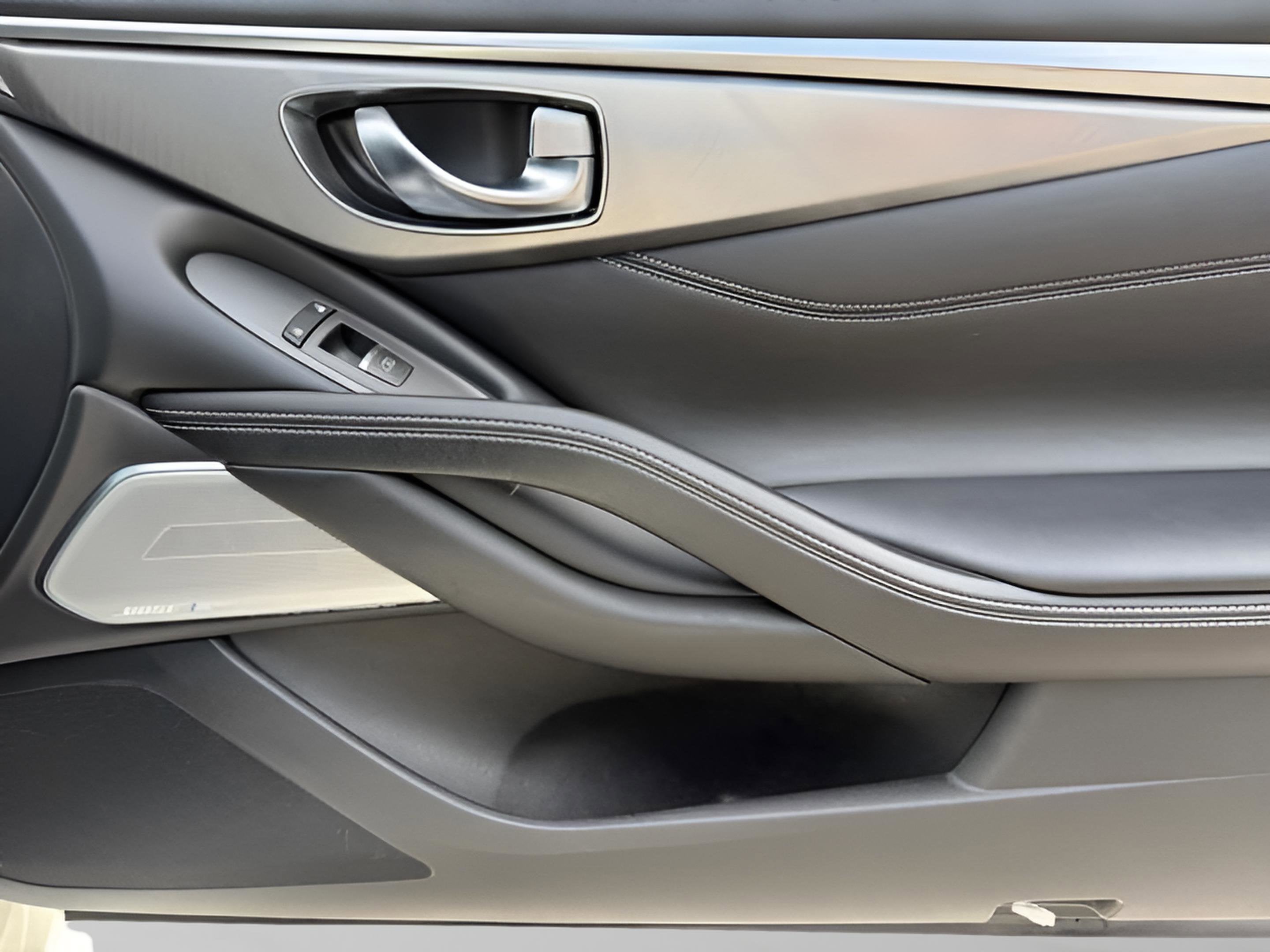 2019 INFINITI Q60 3.0t LUXE