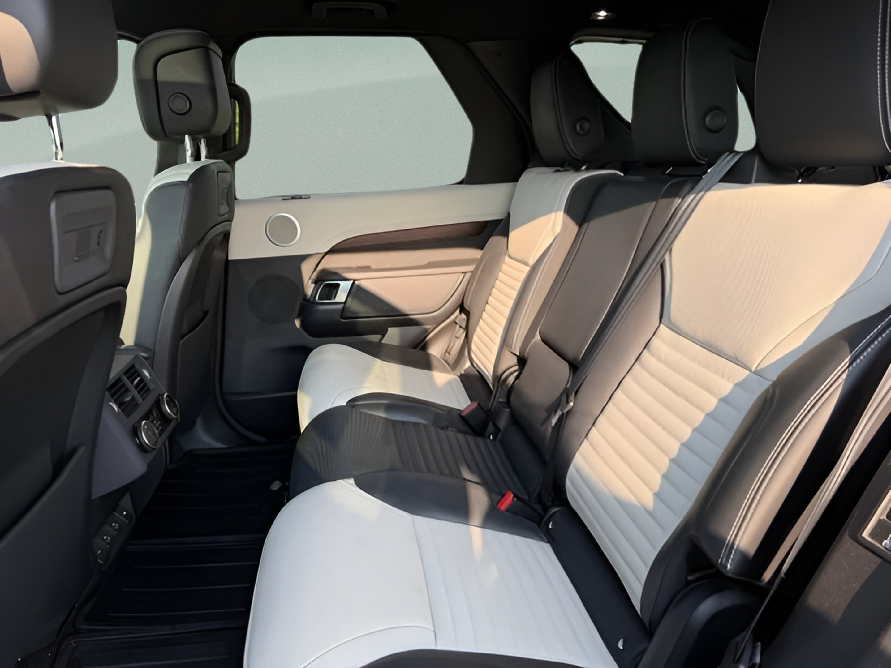 2021 Land Rover Discovery S R-Dynamic