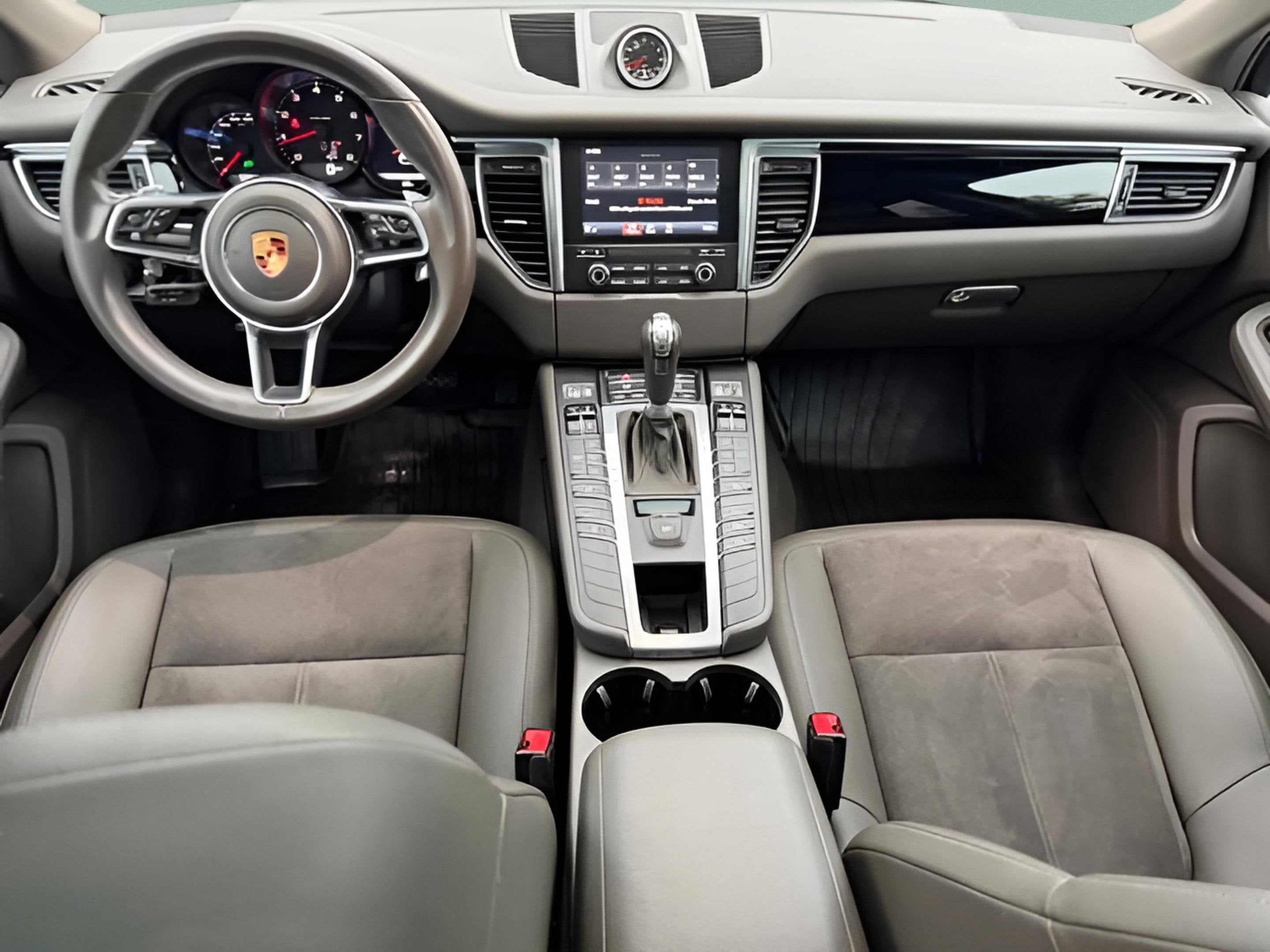 2018 Porsche Macan Base