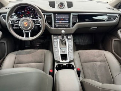 2018 Porsche Macan Base