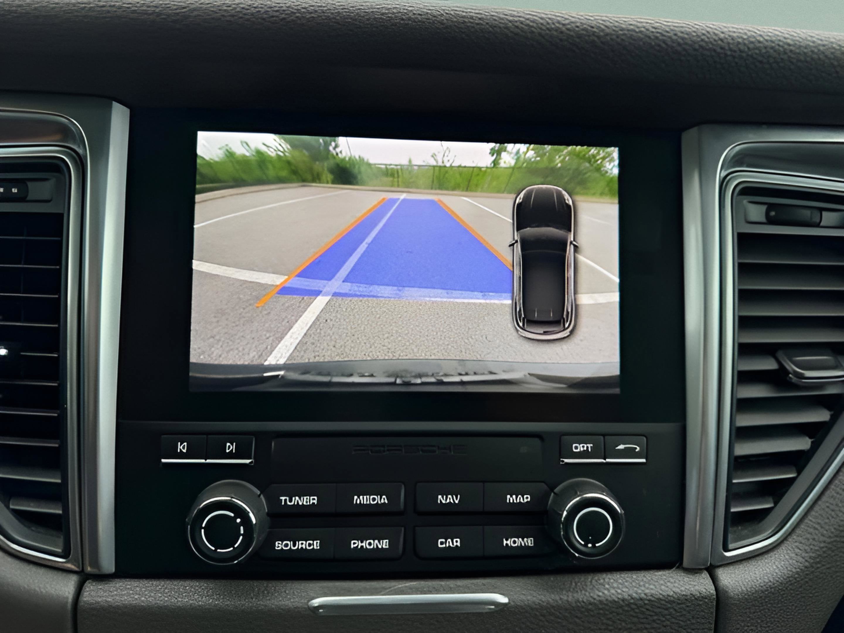 2018 Porsche Macan Base