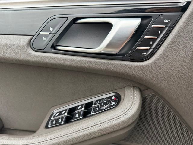 2018 Porsche Macan Base