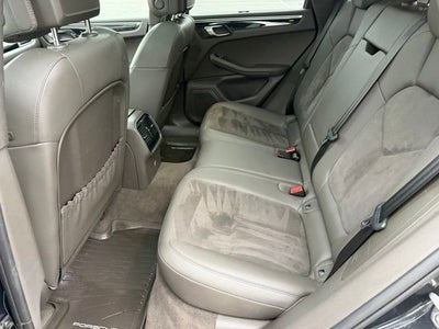 2018 Porsche Macan Base
