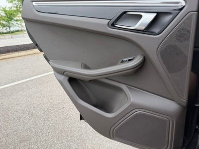 2018 Porsche Macan Base