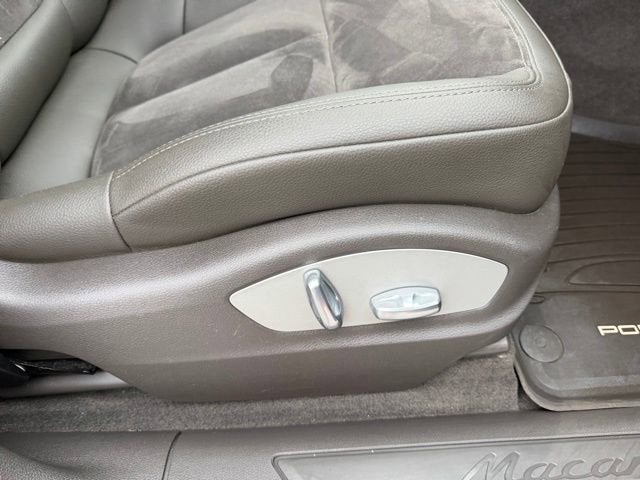 2018 Porsche Macan Base